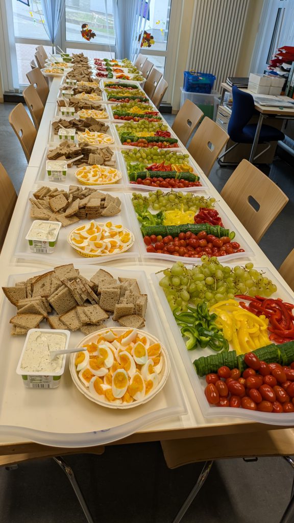 Gesundes Fruehstueck an der Herzenbergschule