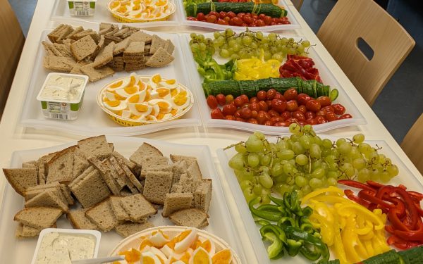 Gesundes Fruehstueck an der Herzenbergschule